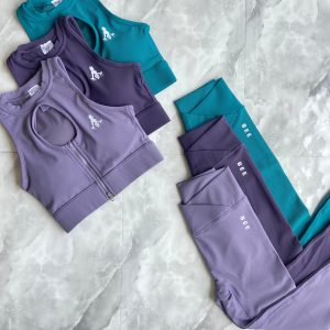 Set hot seamless top con hueco +leggins